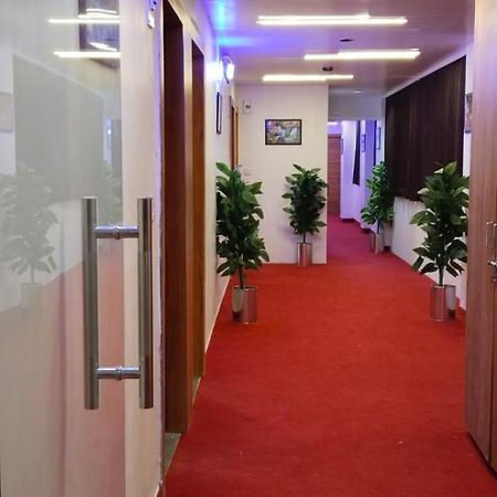 Hotel Royal Relax Gandhinagar Exterior photo